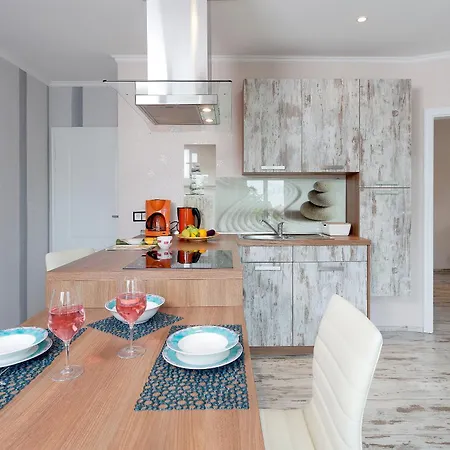 Apartment K5 Strandstraße 2 *